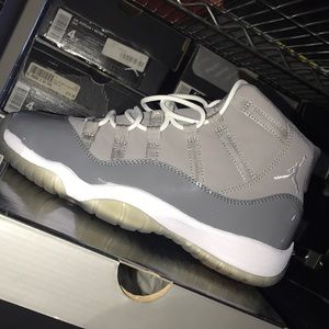 Jordan Retro 11 cool Grey 4.5 youth NIB